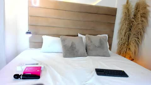 Snapshot of miacamille chatting on 03.16.26 Mia Camille online show from 03.16.26