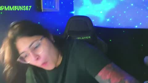 Mia online show from 09.14.25