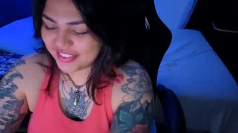 Snapshot of miacanela_xo chatting on 07.18.26 Mia online show from 07.18.26
