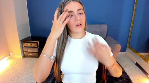 MiaCarper online show from 01.27.25