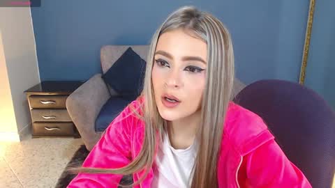 MiaCarper online show from 02.03.25