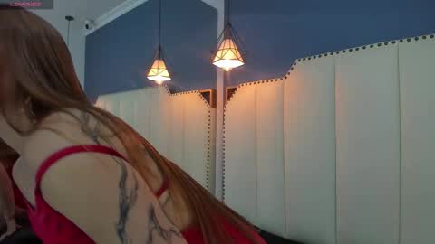 Snapshot of miacassel chatting on 10.21.25 MiaCassel online show from 10.21.25