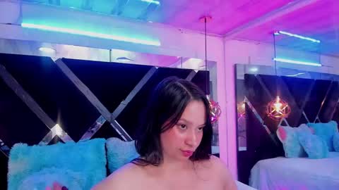 Mia online show from 03.25.26