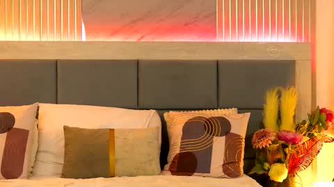 Mia online show from 11.18.25