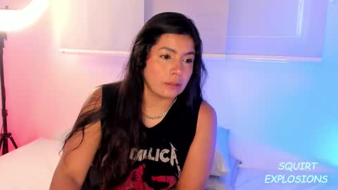 IG Yojanagomez  online show from 12.03.25