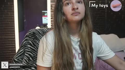 Snapshot of miadimota chatting on 02.14.25 Mia online show from 02.14.25