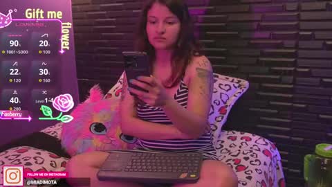 Snapshot of miadimota chatting on 09.27.25 Mia online show from 09.27.25