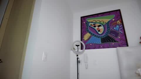 Mia online show from 02.21.25