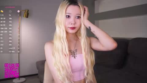 Snapshot of miagloww chatting on 10.13.25 Mia online show from 10.13.25