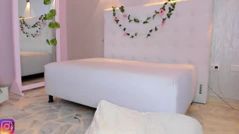 Mia Gomez online show from 03.03.25