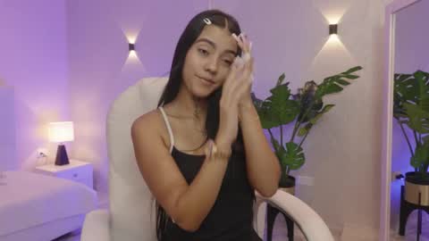 Mia Gomez online show from 11.26.25