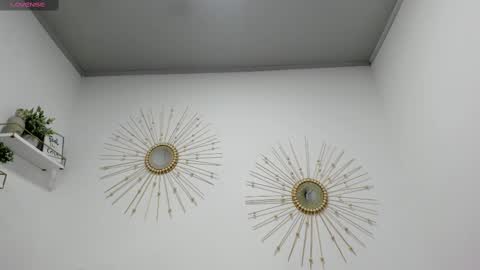 Miah Collins online show from 02.15.25