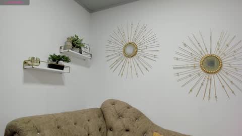 Miah Collins online show from 03.01.25