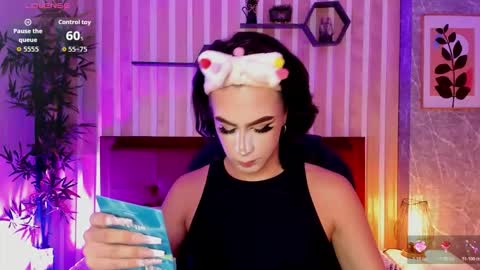 Mia Connor online show from 11.05.25