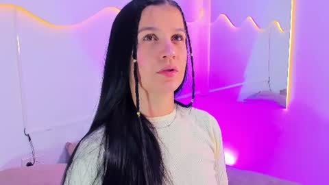 Snapshot of miahansson chatting on 07.12.26 MIA online show from 07.12.26