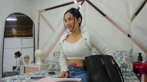 Snapshot of miaharper0 chatting on 06.13.26 miaharper0 online show from 06.13.26