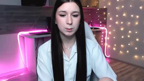 Snapshot of miaharrington chatting on 02.20.26 miaharrington online show from 02.20.26