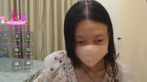 miahchan68 online show from 12.19.25