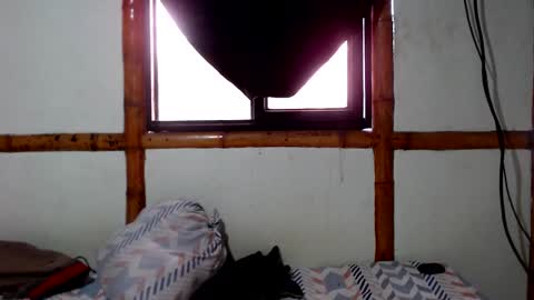 Mia  Sam online show from 12.14.25