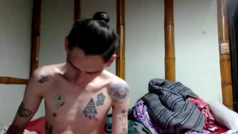 Snapshot of miahells chatting on 03.27.26 Mia Sam online show from 03.27.26