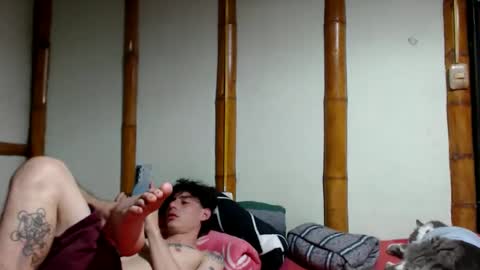 Snapshot of miahells chatting on 04.10.26 Mia Sam online show from 04.10.26