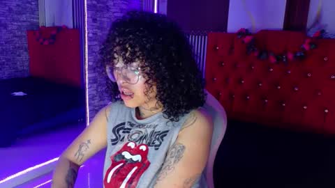 Snapshot of miahernadez303av chatting on 02.28.26 MIA VELEZ online show from 02.28.26