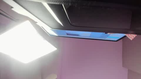 Snapshot of miahertz chatting on 12.04.25 miahertz online show from 12.04.25