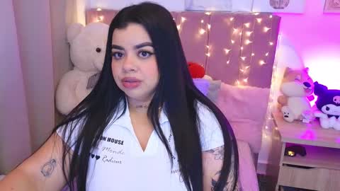 Snapshot of miahjoness chatting on 02.18.26 Miah Joness online show from 02.18.26