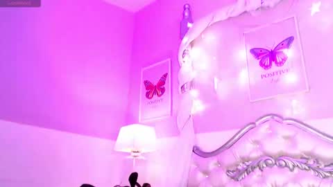 Snapshot of miakarsson chatting on 02.11.26 Mia online show from 02.11.26