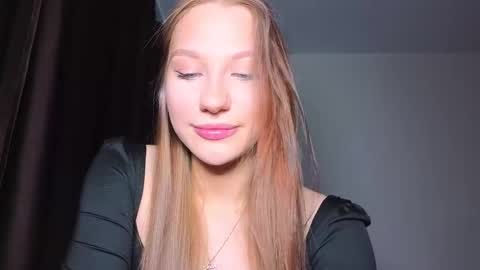 milanaaaa online show from 02.12.25