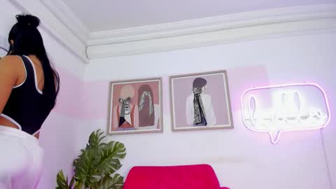 Mia Khalifa online show from 12.02.25