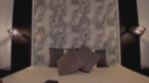 Mia Larouse online show from 02.18.26