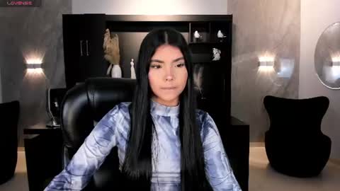 Snapshot of mialaurence_ chatting on 06.17.26 Call me Mia online show from 06.17.26