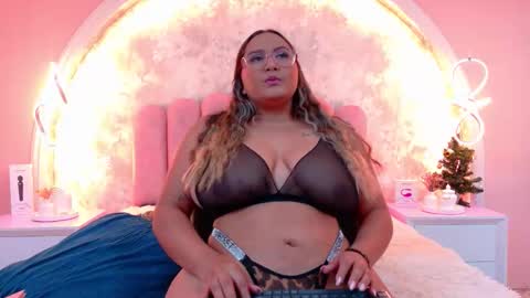 Mia online show from 12.20.25