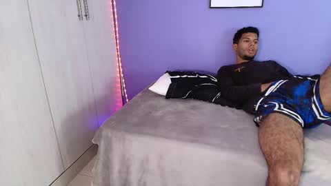 Mia online show from 02.14.25