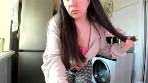 MiaMarrone online show from 03.23.26