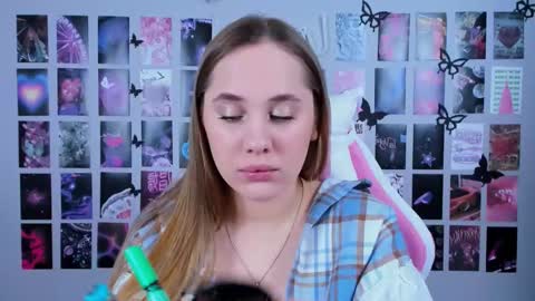 Snapshot of miamilas chatting on 02.13.25 miamilas online show from 02.13.25