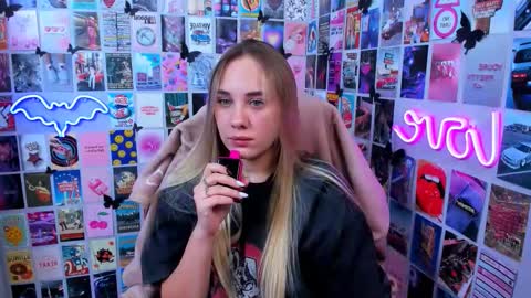 Snapshot of miamilas chatting on 10.07.25 miamilas online show from 10.07.25