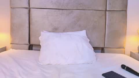 Snapshot of miamiller69 chatting on 01.28.25 Mia online show from 01.28.25