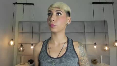 Mia Morgann online show from 01.18.25