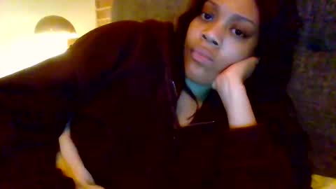 Snapshot of miamuffin8 chatting on 10.10.25 MiaMuffn online show from 10.10.25