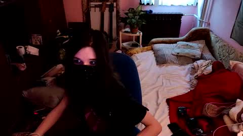 Kristien online show from 02.23.25