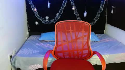 Mia Peyton   online show from 12.04.24