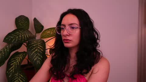Snapshot of miaportman chatting on 05.21.26 MIAPORTMANN online show from 05.21.26
