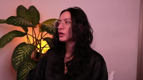 Snapshot of miaportman chatting on 05.28.26 MIAPORTMANN online show from 05.28.26