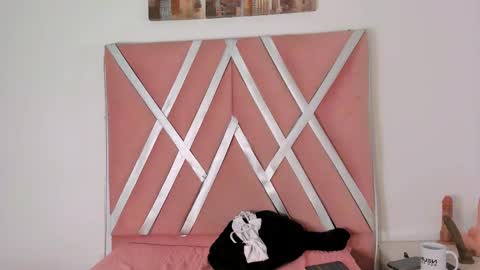 Mia Quevedo online show from 02.24.26