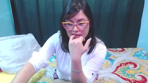 mia online show from 06.05.26