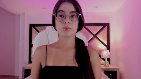 Mia online show from 02.23.25