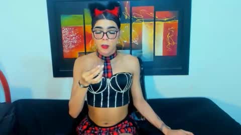 Snapshot of miastephensz chatting on 05.16.26 miastephensz online show from 05.16.26