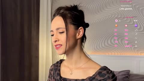 Mia online show from 03.26.26